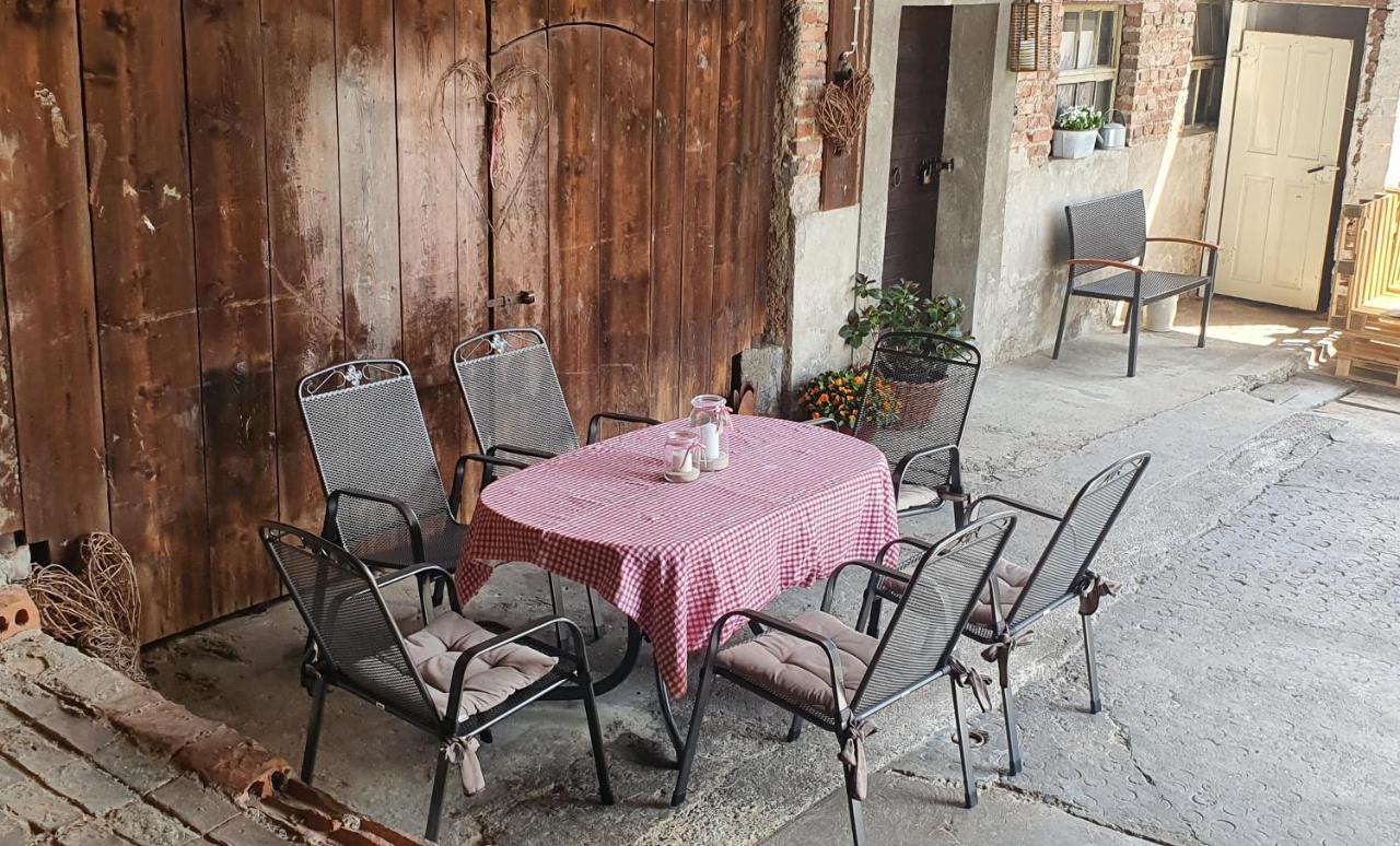 Kleines Bauernhaus Mit Nostalgischem Flair Villa Rheinhausen Exterior foto